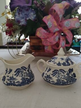 Vintage Genuine Old Willow Cream And Sugar Set